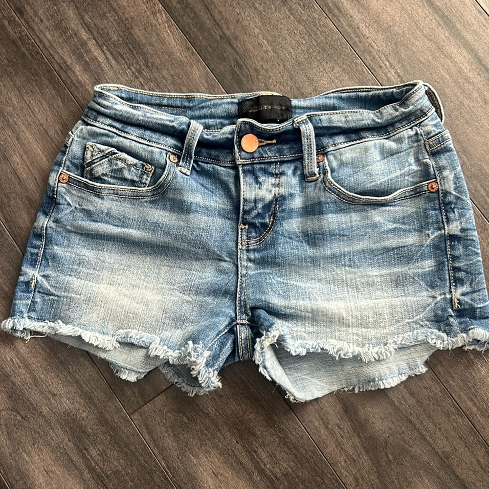 Buckle Black Jean Shorts Size 23